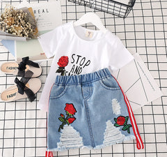 Conjunto Niña Verano - Camiseta Blanca y Falda Vaquera