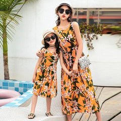 Conjunto Madre e Hija Playa — Chaleco y Falda Larga - Irina Shop