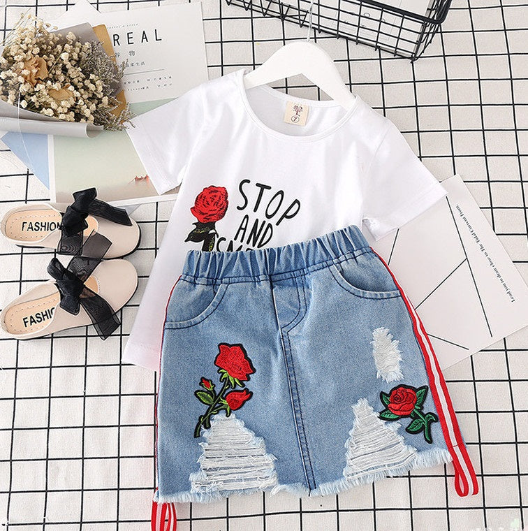 Conjunto Niña Verano - Camiseta Blanca y Falda Vaquera