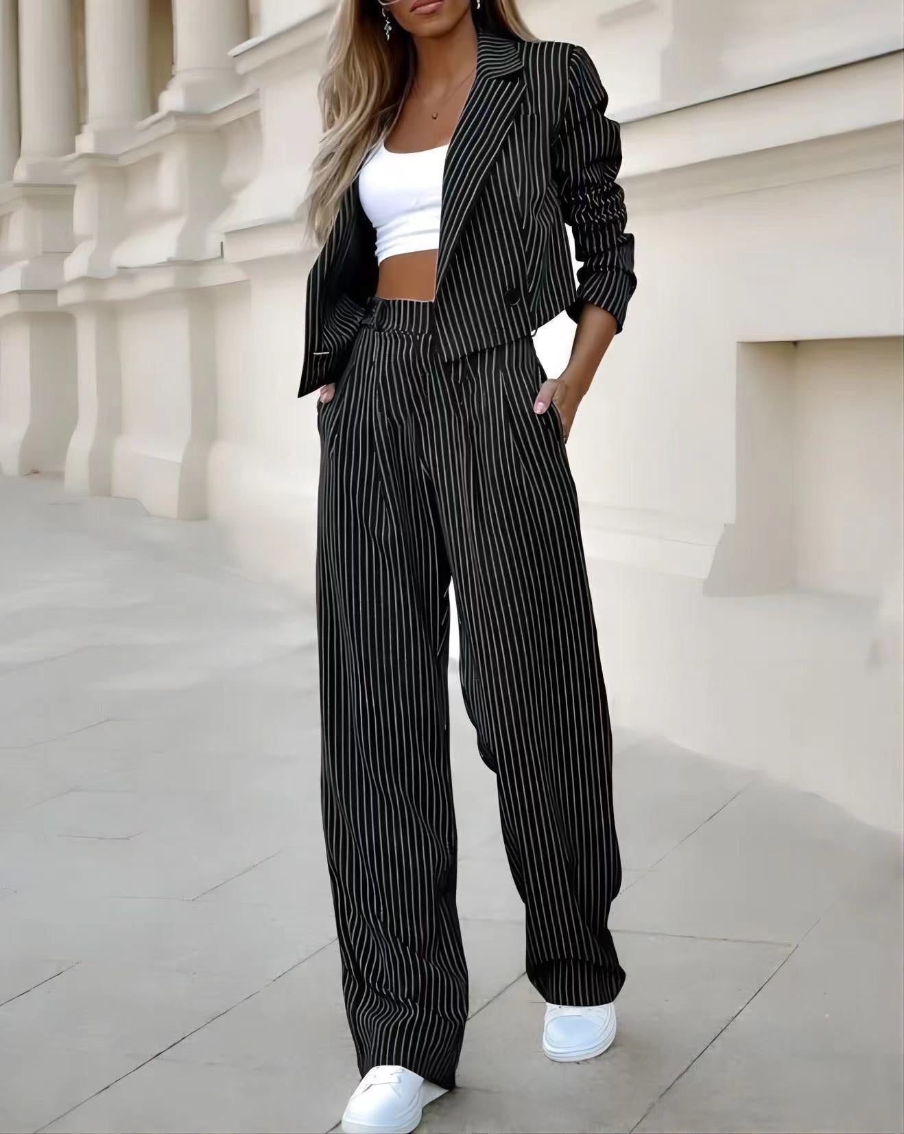 Conjunto Mujer Rayas – Top Crop Solapa y Pantalón Recto