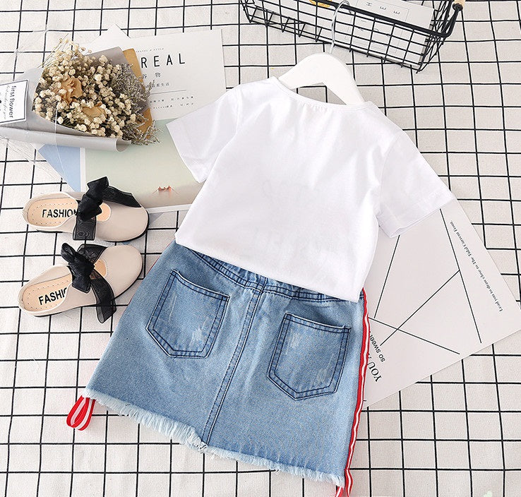 Conjunto Niña Verano - Camiseta Blanca y Falda Vaquera